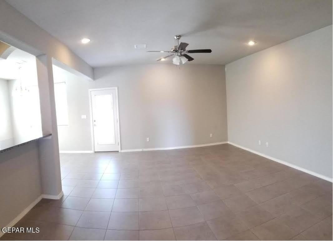14929 Tim Hardaway Dr - Photo 3 of 42