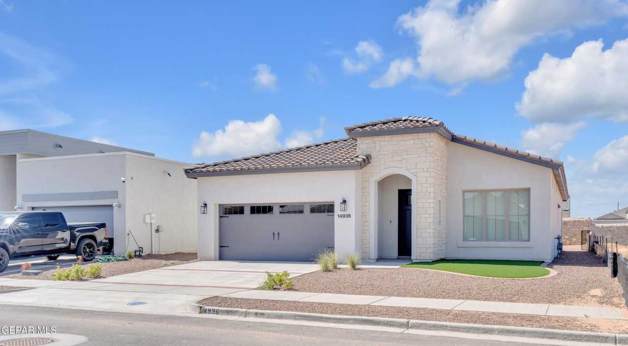 14936 Hill Ridge Ct - Photo 3 of 45