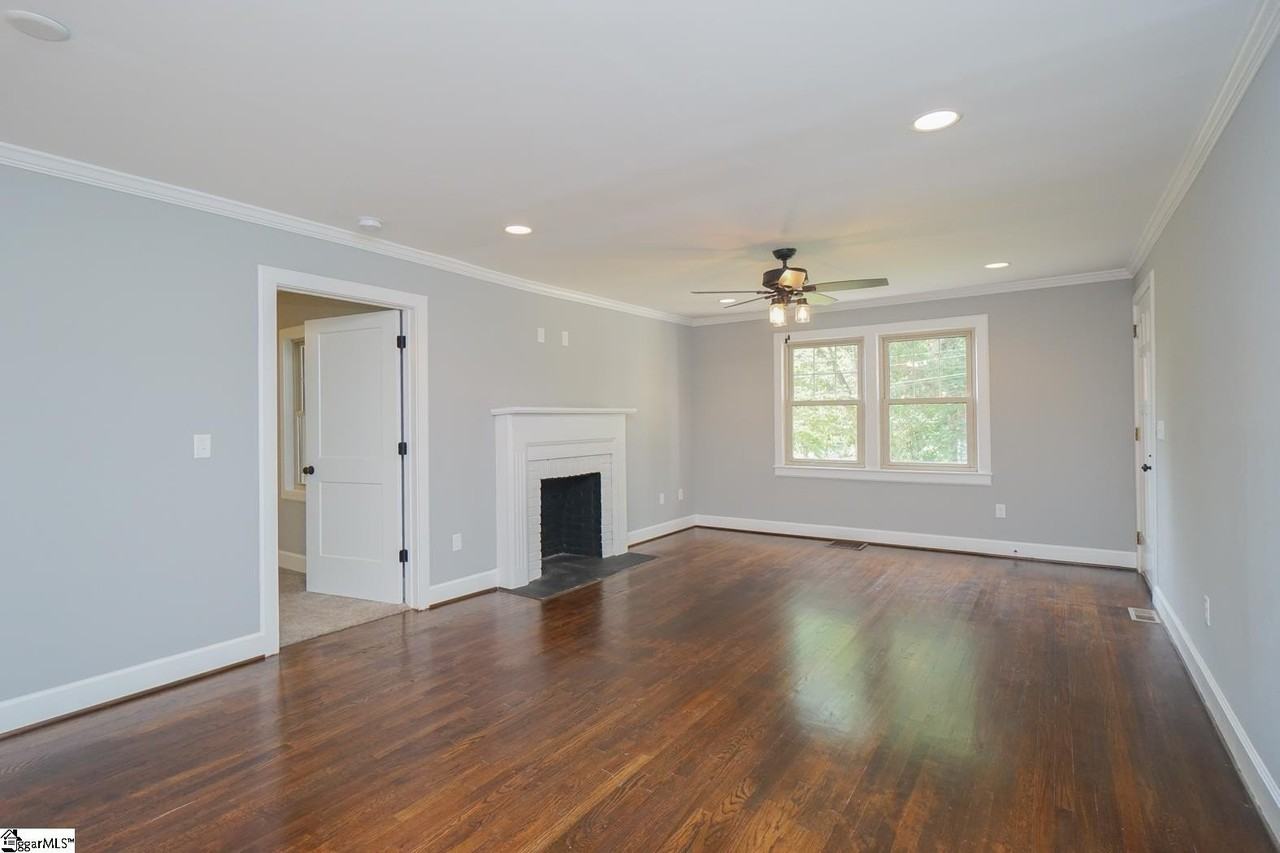 23 Circle Dr - Photo 4 of 24