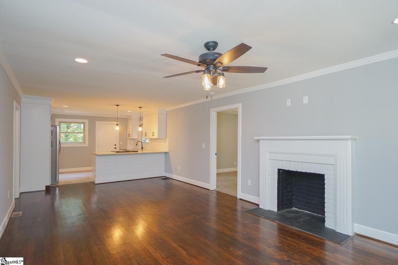 23 Circle Dr - Photo 5 of 24