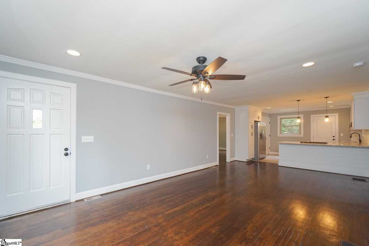 23 Circle Dr - Photo 7 of 24