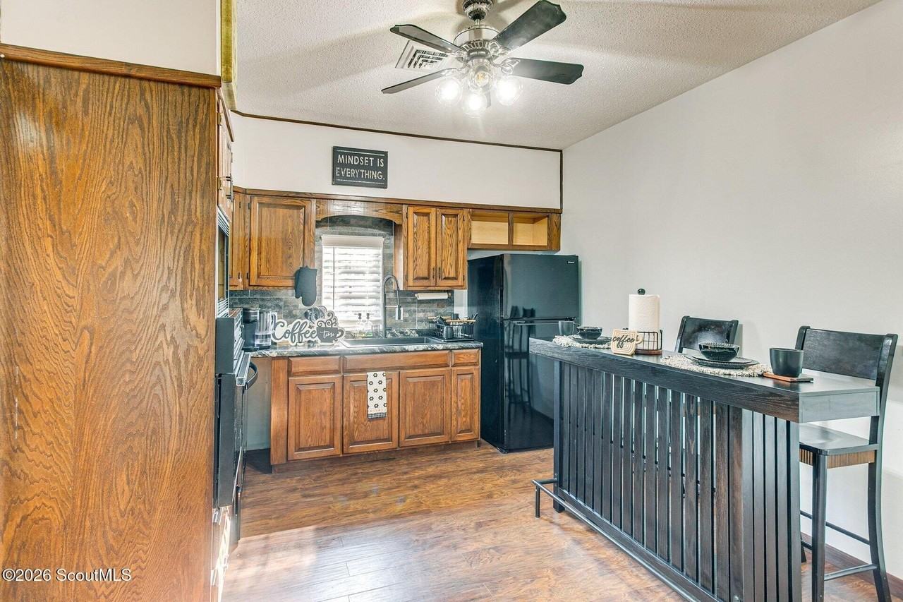 1503 Darling Ave - Photo 3 of 9