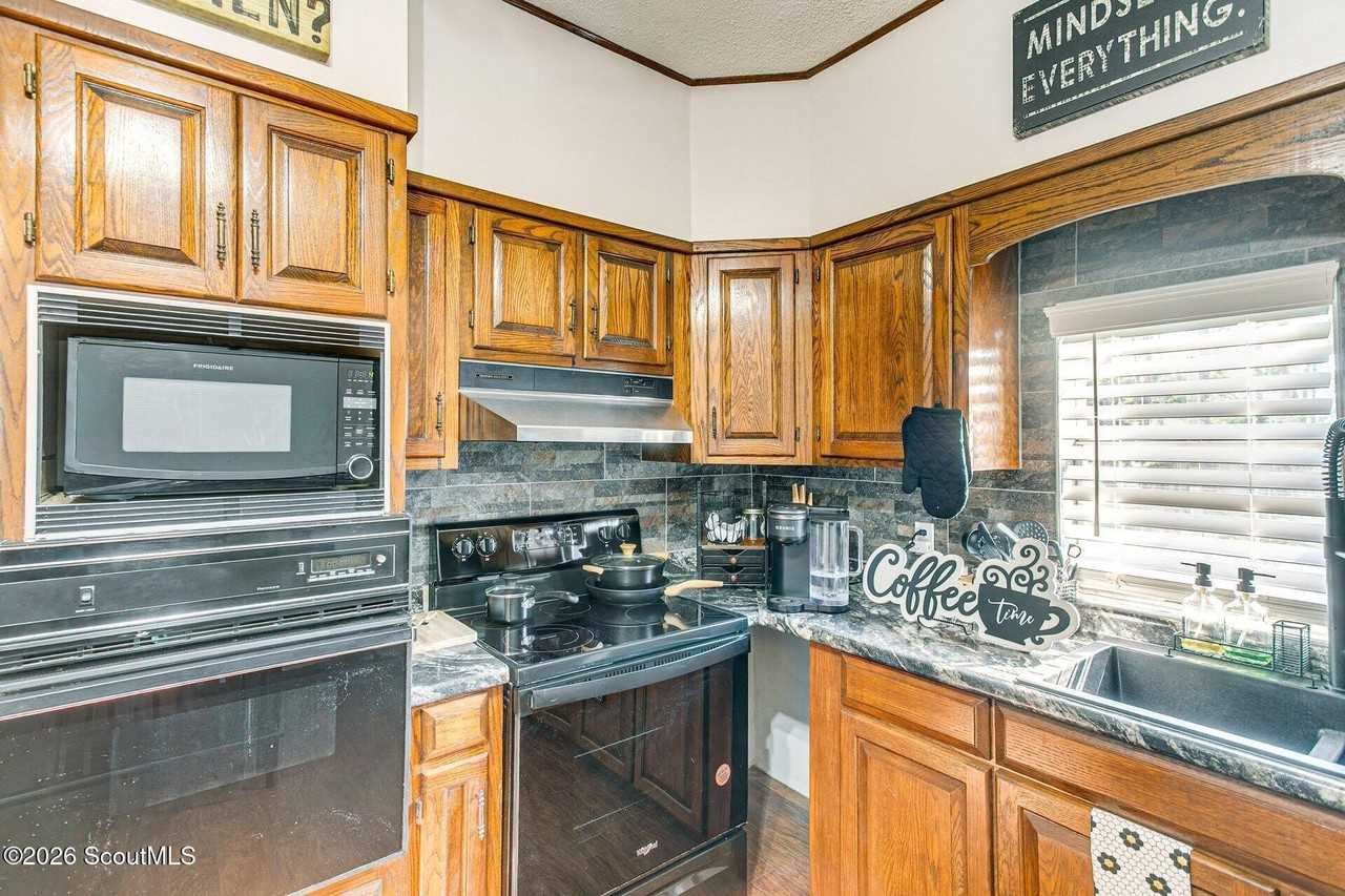 1503 Darling Ave - Photo 7 of 9