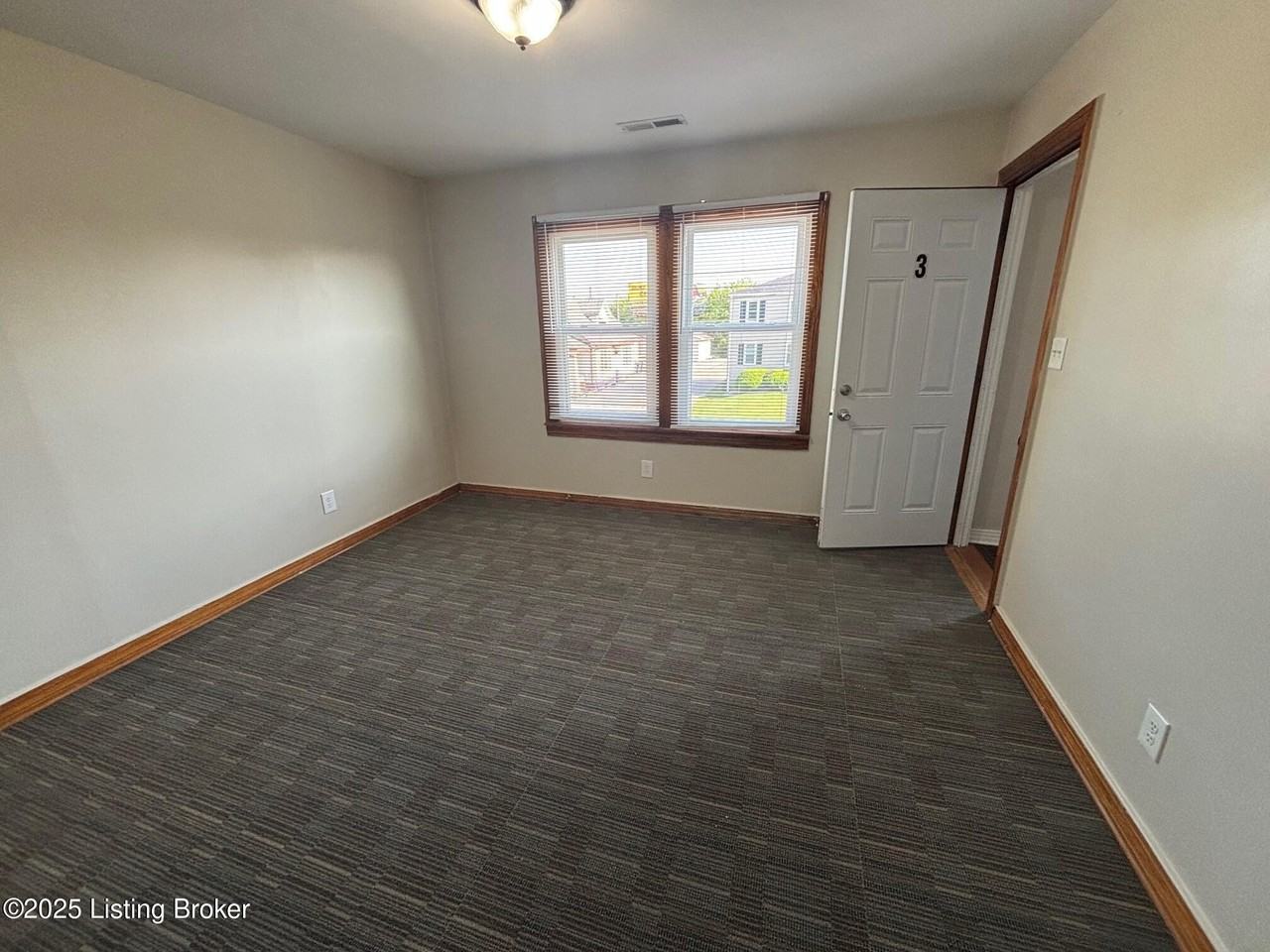 136 E Harrison Ave #2 - Photo 2 of 10