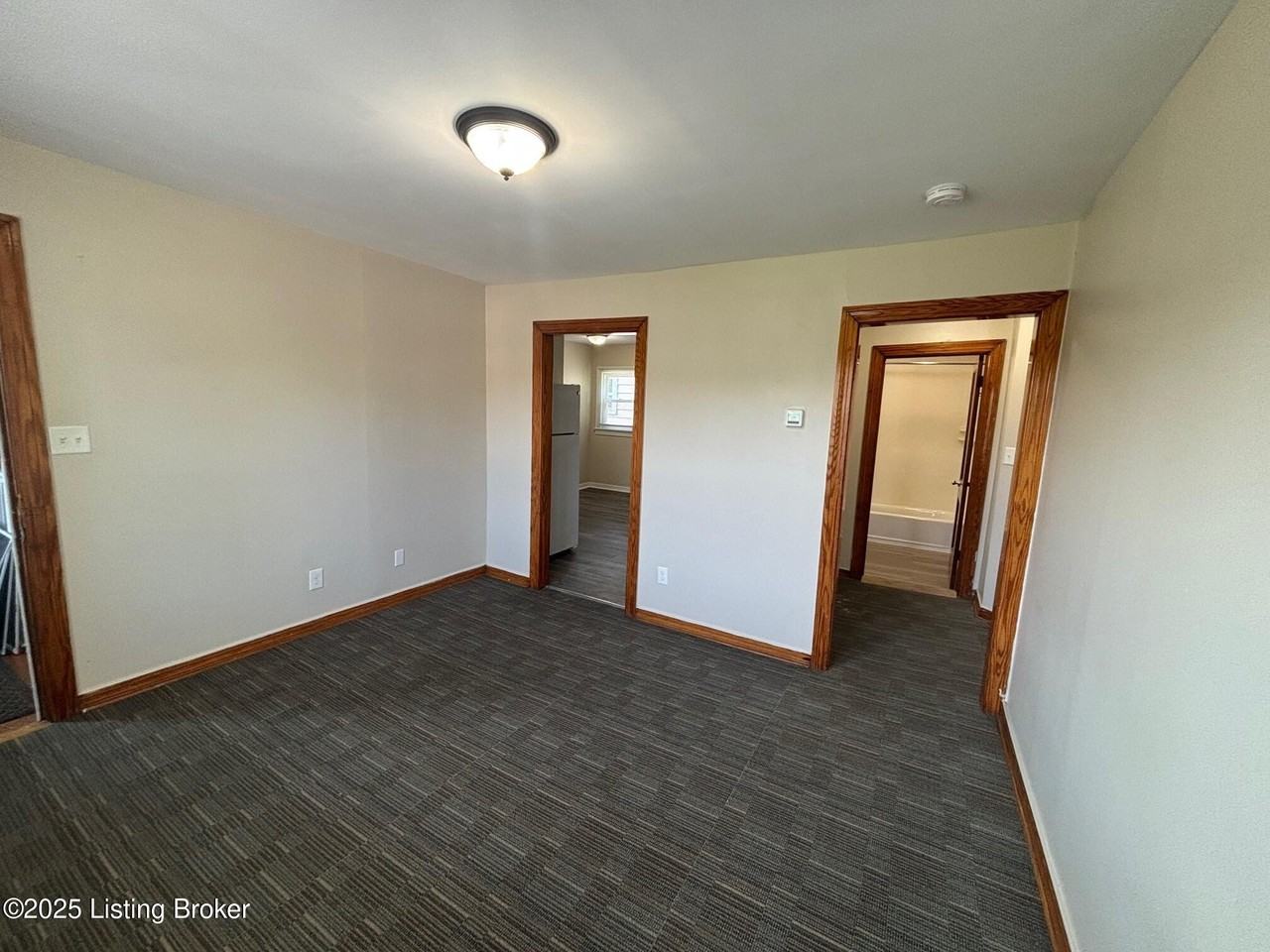 136 E Harrison Ave #2 - Photo 3 of 10