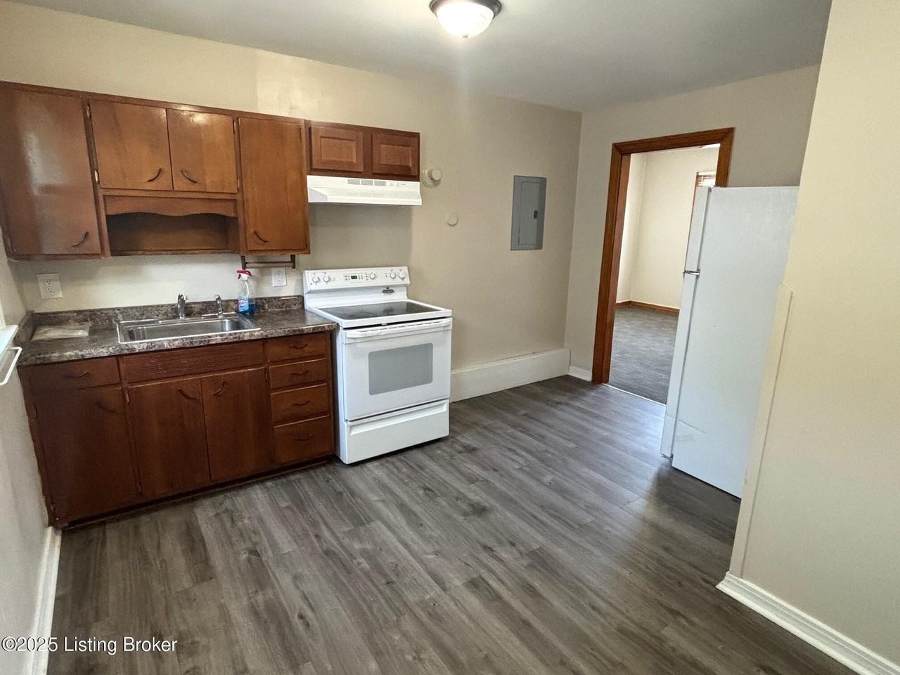 136 E Harrison Ave #2 - Photo 5 of 10