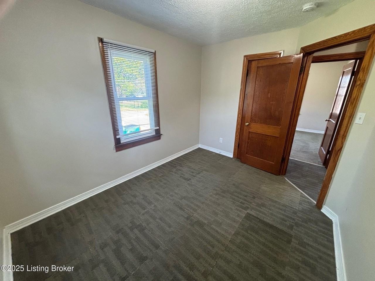 136 E Harrison Ave #2 - Photo 7 of 10