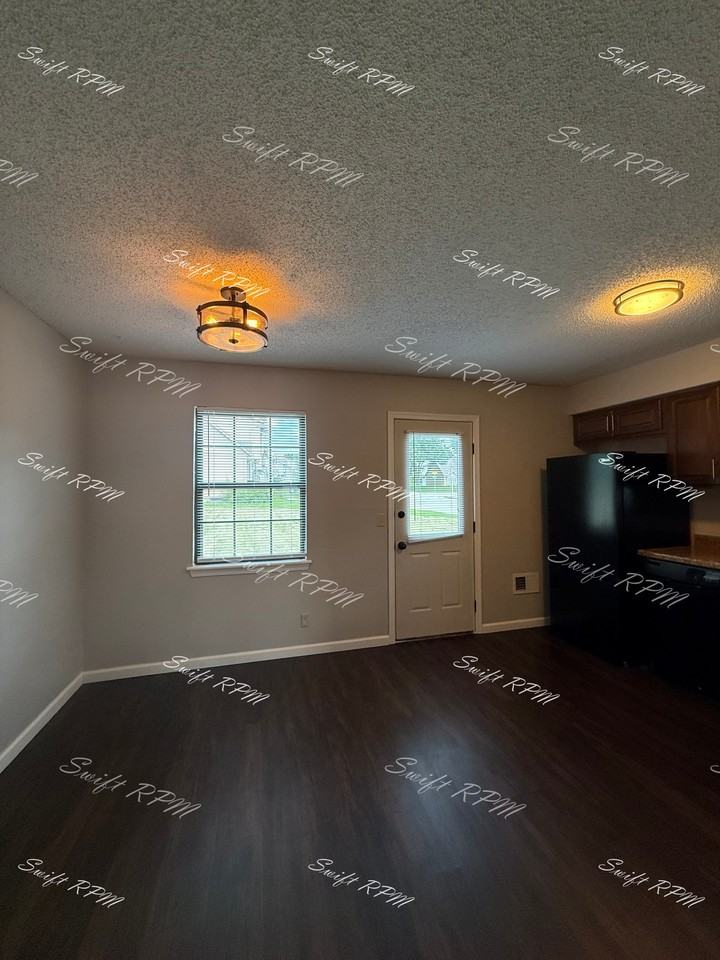 6702 W 150th St #1 - Photo 5 of 18