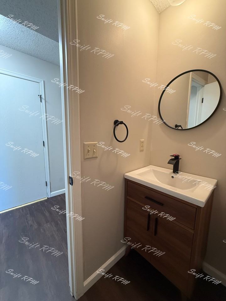 6702 W 150th St #1 - Photo 7 of 18