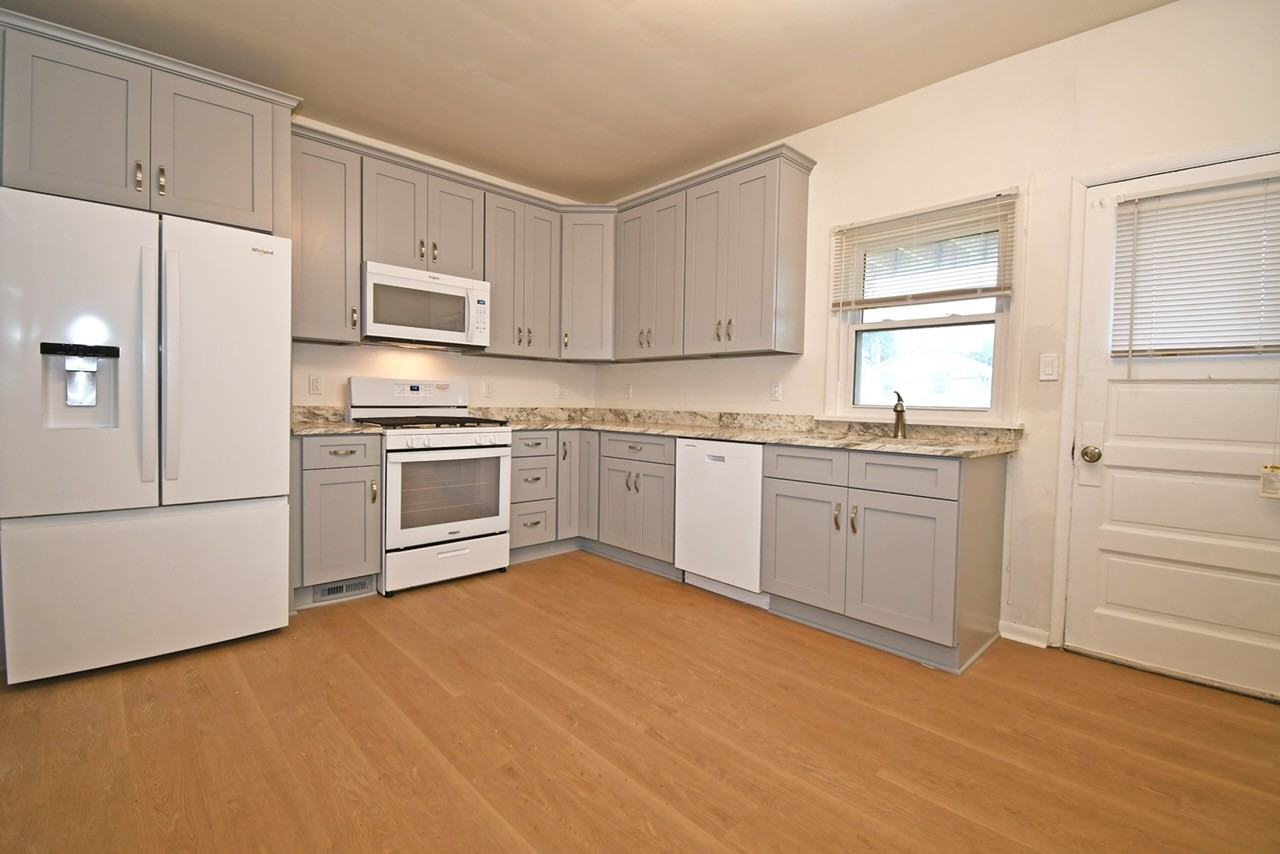 111 Ramsey Avenue - 1First Floor #1 - Photo 3 of 10