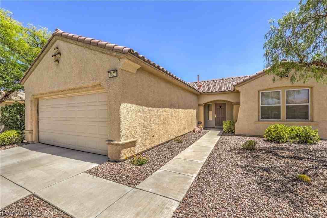 1652 Rockcrest Hills Ave - Photo 2 of 43