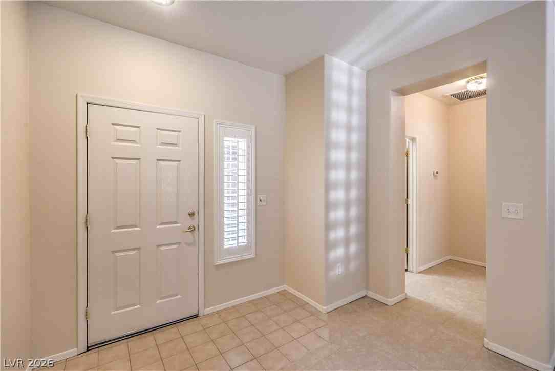 1652 Rockcrest Hills Ave - Photo 4 of 43