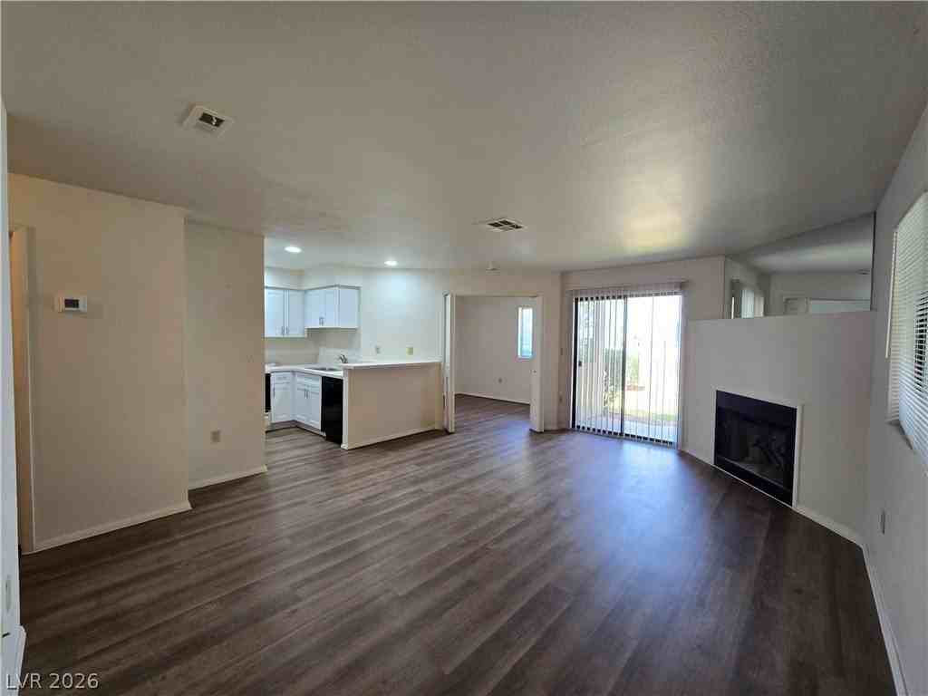 2180 Pinetop Ln #106 - Photo 5 of 18