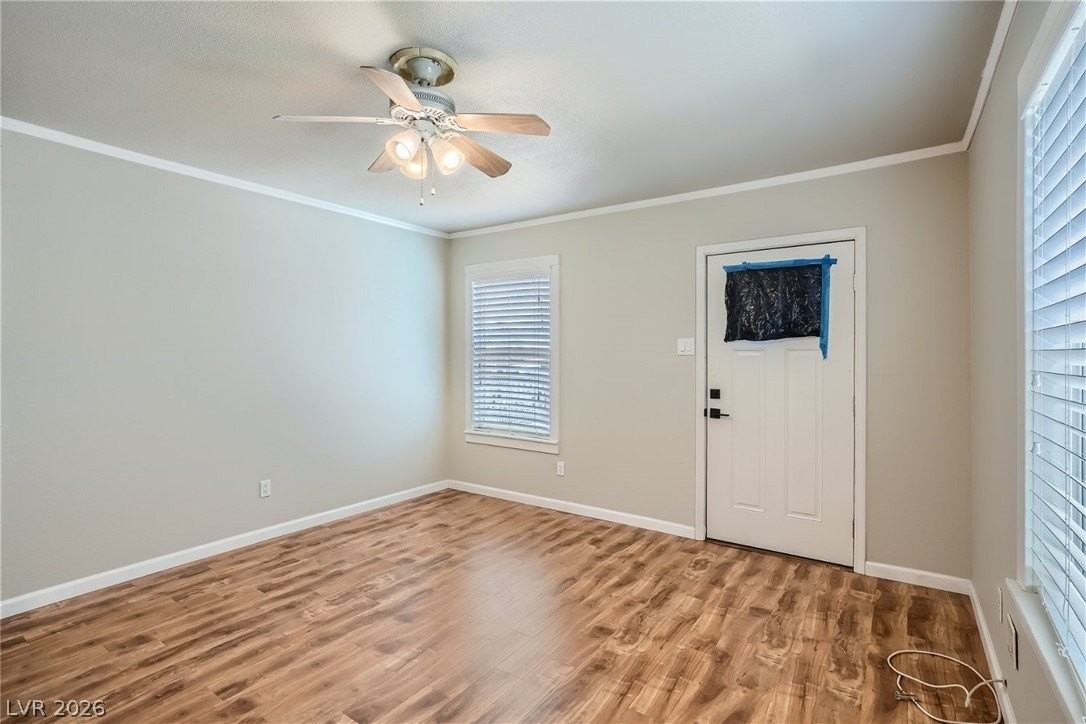 1933 Allen Ave - Photo 5 of 10