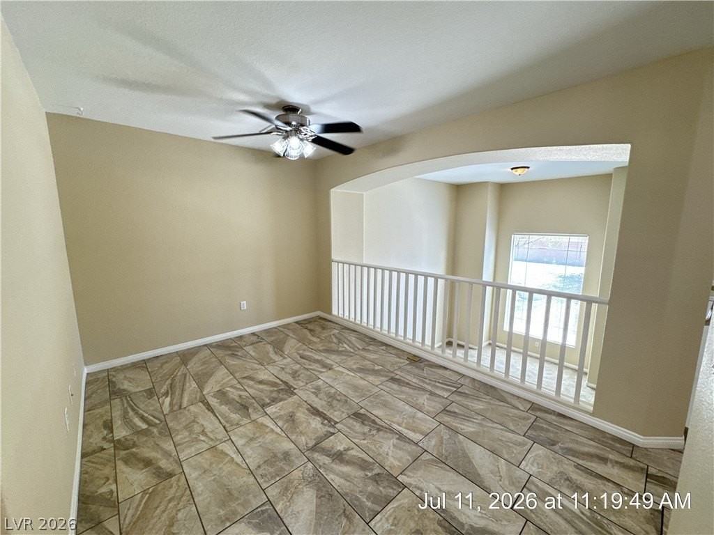316 Fountain Crossing Ln - Photo 4 of 45