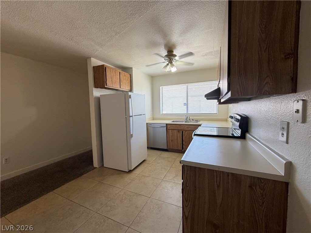3555 Arville St #102B - Photo 4 of 15