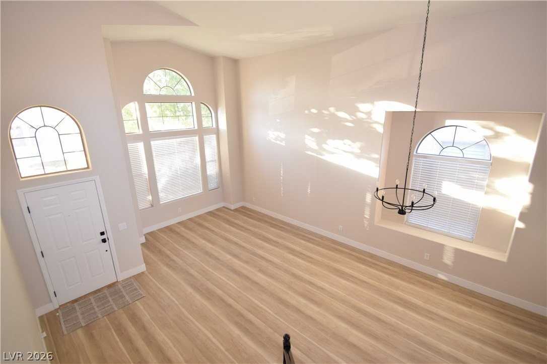 3059 Evening Wind St - Photo 7 of 38