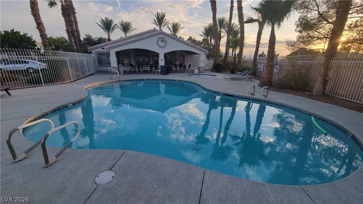 453 Temple Canyon Pl - Photo 4 of 17