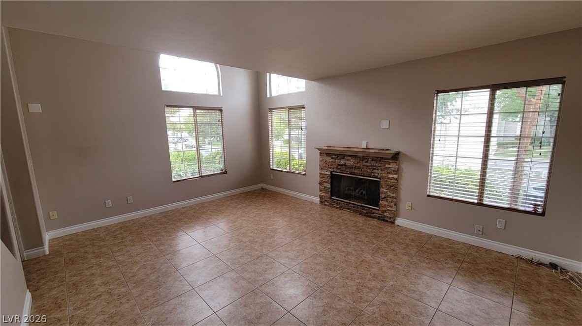 453 Temple Canyon Pl - Photo 5 of 17