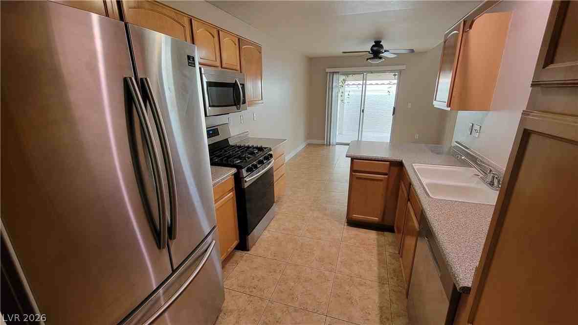 453 Temple Canyon Pl - Photo 7 of 17