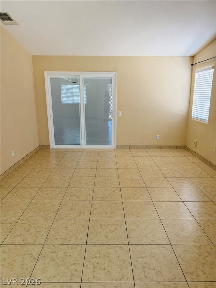 3690 Pahrump Valley Blvd - Photo 4 of 17