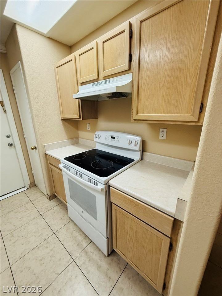 3690 Pahrump Valley Blvd - Photo 6 of 17