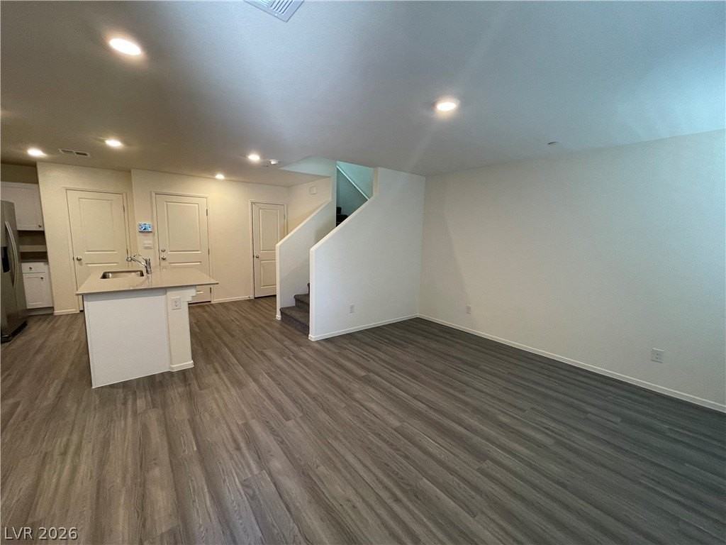 1923 Stanza Vista St - Photo 2 of 27