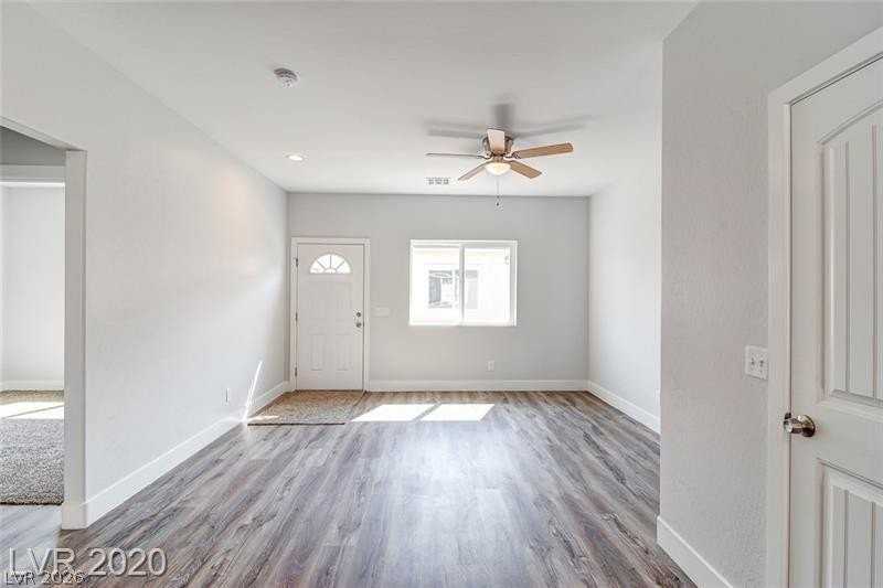 1420 Ogallala St #1 - Photo 6 of 15