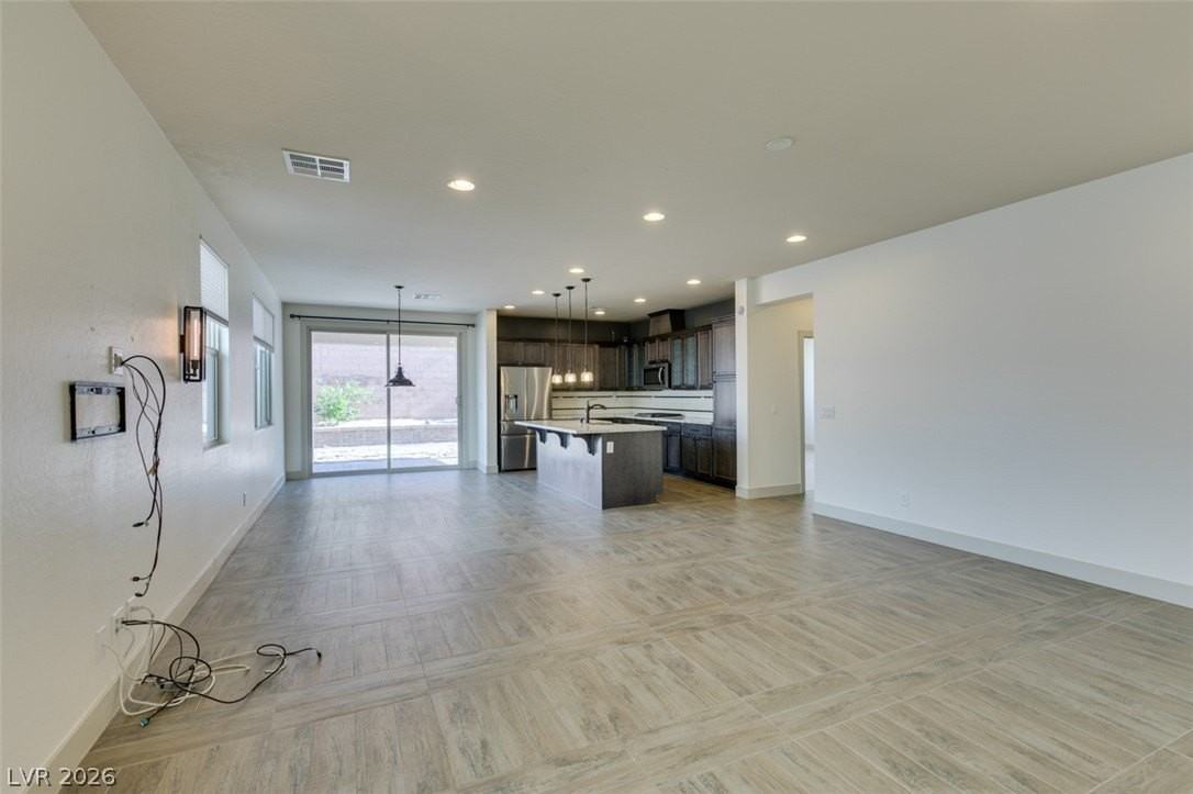 9009 Janice Glen Ave - Photo 4 of 26
