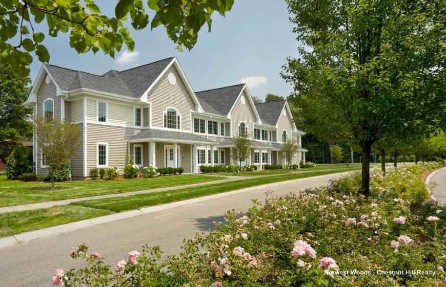 812 Norwest Dr - Photo 3 of 7