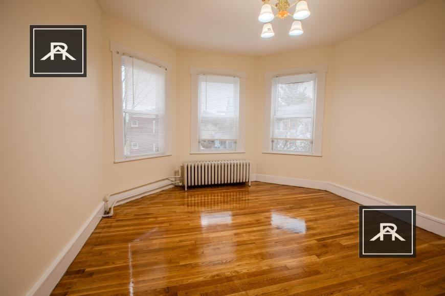 112 Murdock St - Photo 7 of 10