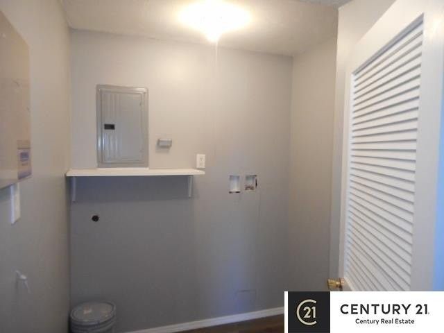 6066 H St - Photo 6 of 12