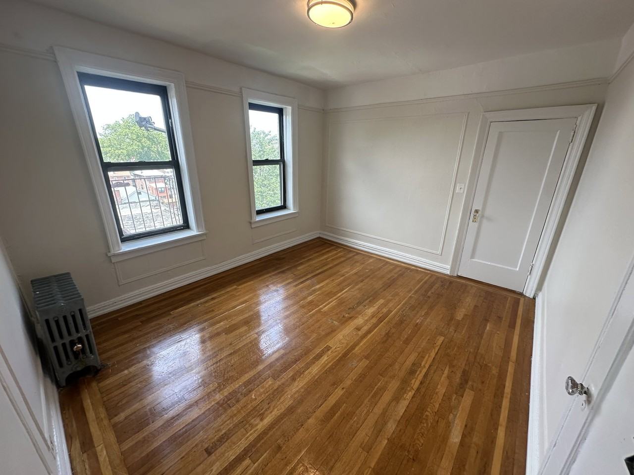 Hobart Ave #2D - Photo 4 of 8