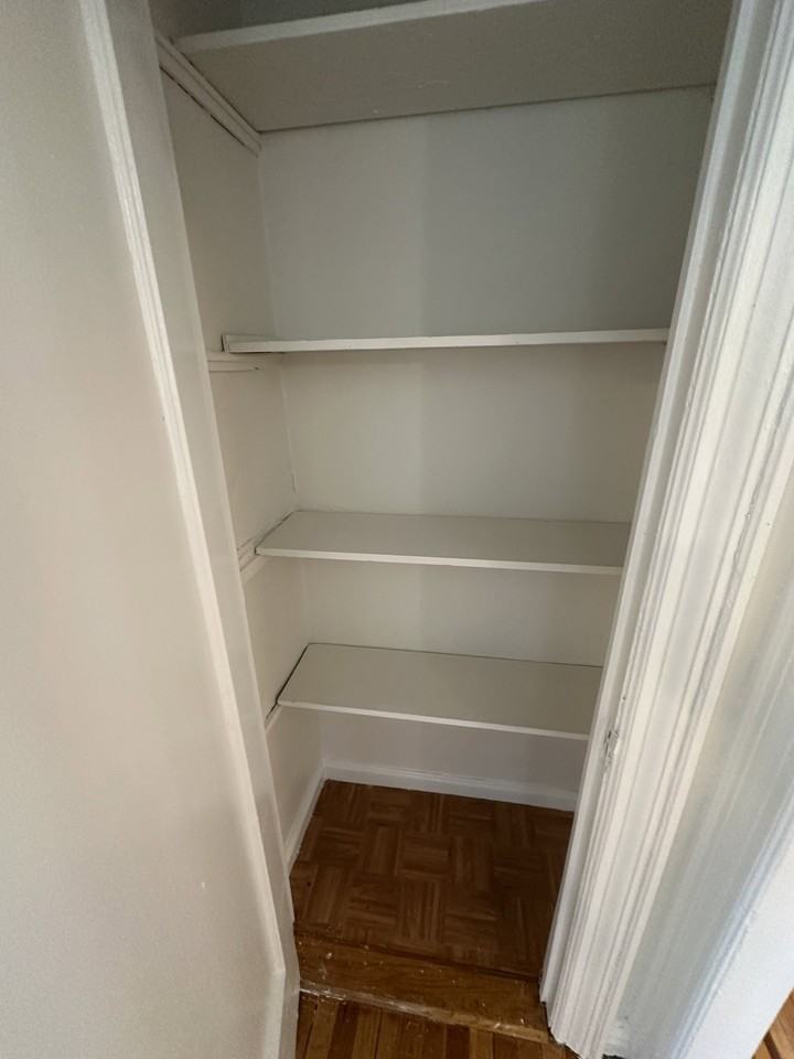 Hobart Ave #2D - Photo 6 of 8