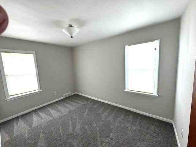907 Bruce St - Photo 6 of 15