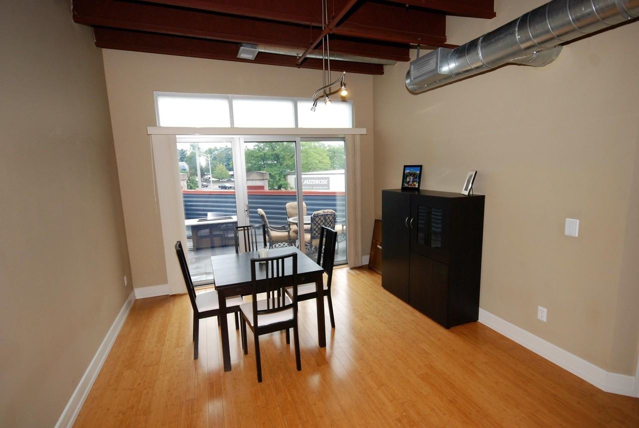 1103 N Main St - Photo 6 of 17
