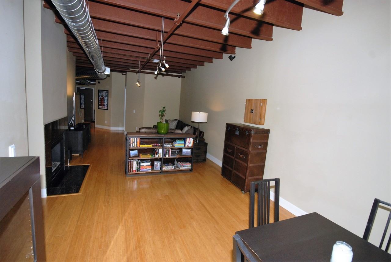 1103 N Main St - Photo 7 of 17