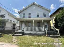 featured image of 1427 N Main Ave