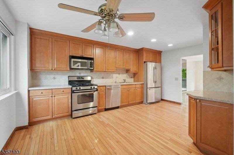 38 Park St #25H - Photo 2 of 23