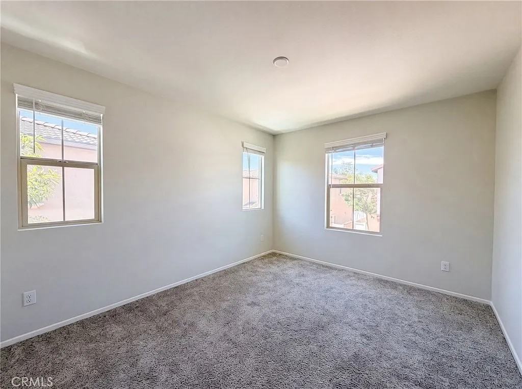 30401 Village Terrace Drive - Photo 2 of 12