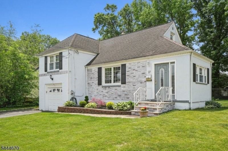 27 Edgewood Ave - Photo 2 of 14