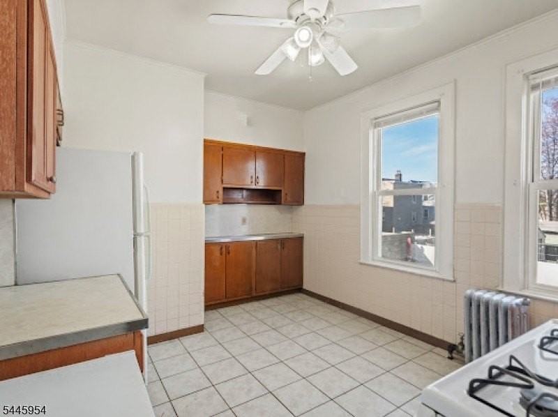 31 Temple Pl - Photo 6 of 10