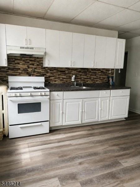 520 E 24th St - Photo 2 of 8