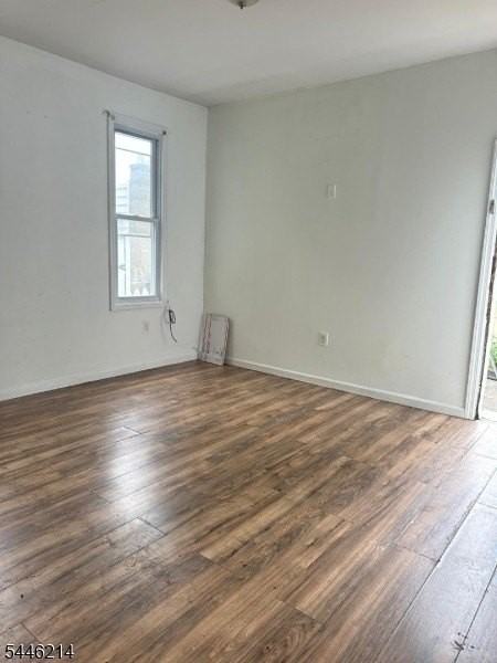 520 E 24th St - Photo 5 of 8