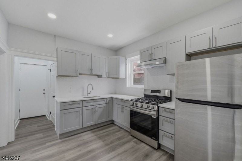489 E 22nd St #1 - Photo 4 of 18