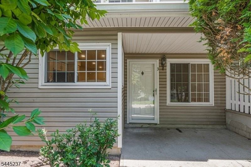 3 Tory Ct - Photo 3 of 28