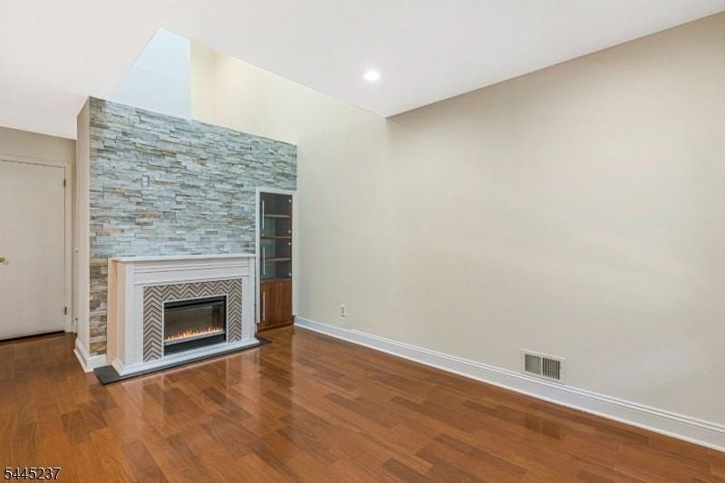 3 Tory Ct - Photo 6 of 28