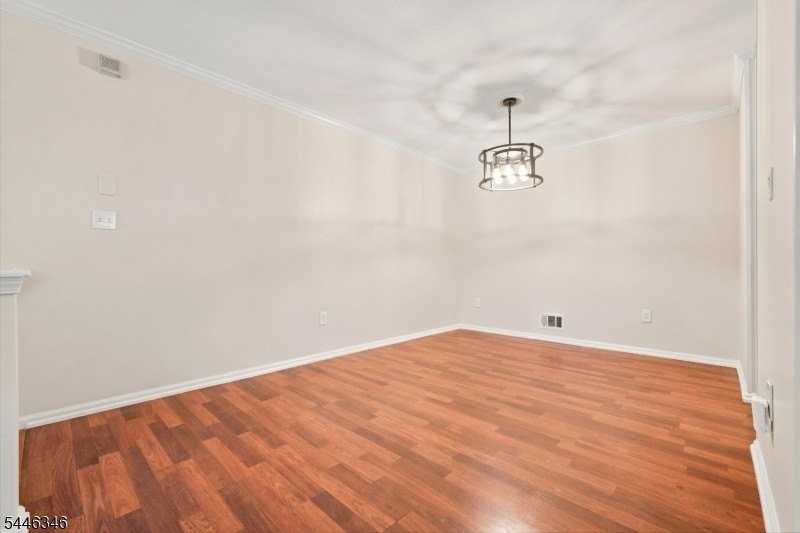 50 Pine St #I2 - Photo 5 of 17