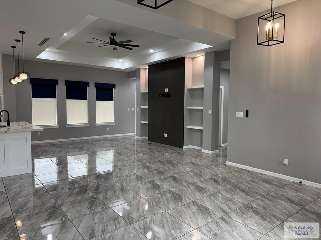 9388 N Queen Palm - Photo 4 of 25