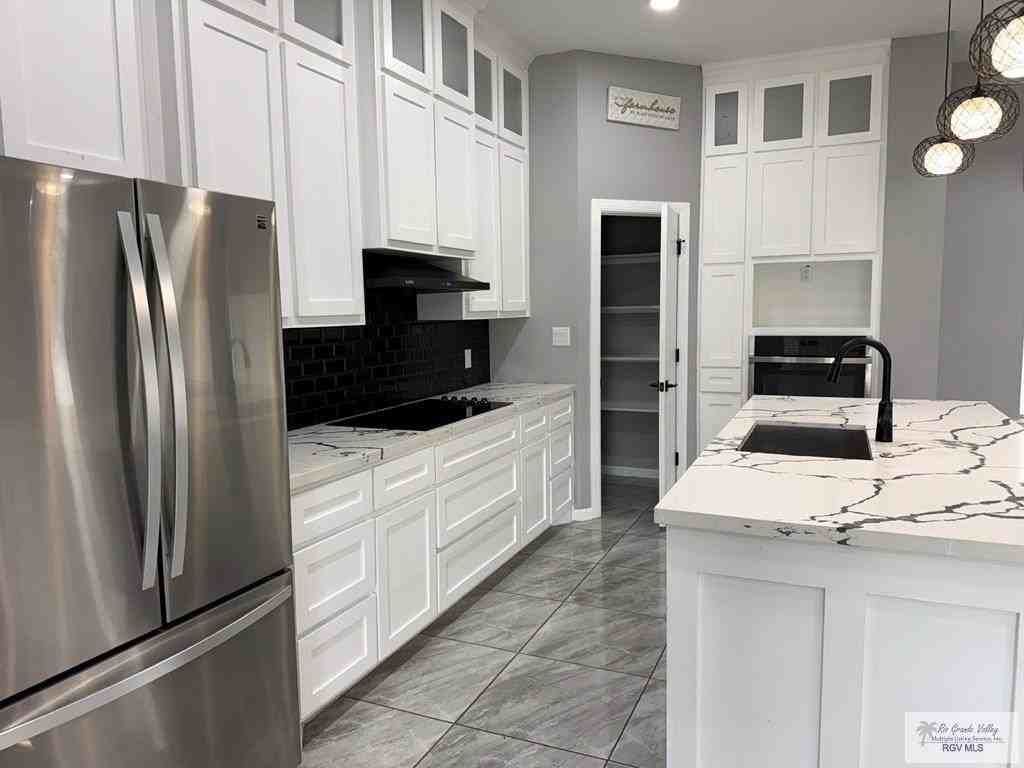 9388 N Queen Palm - Photo 5 of 25